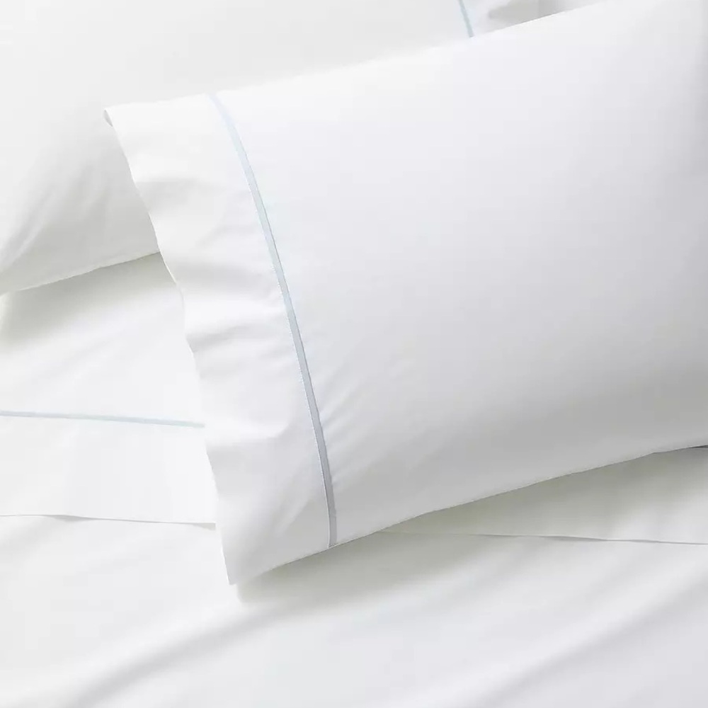 Serena & Lily Beach Club Percale King Sheet Set in White & Coastal Blue